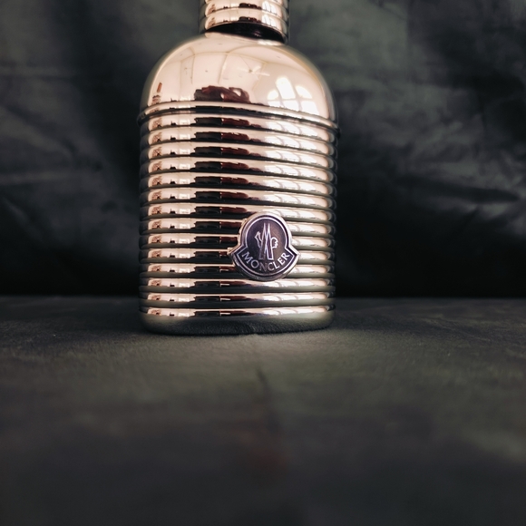 Moncler Pour Homme - Picture 10 of 10